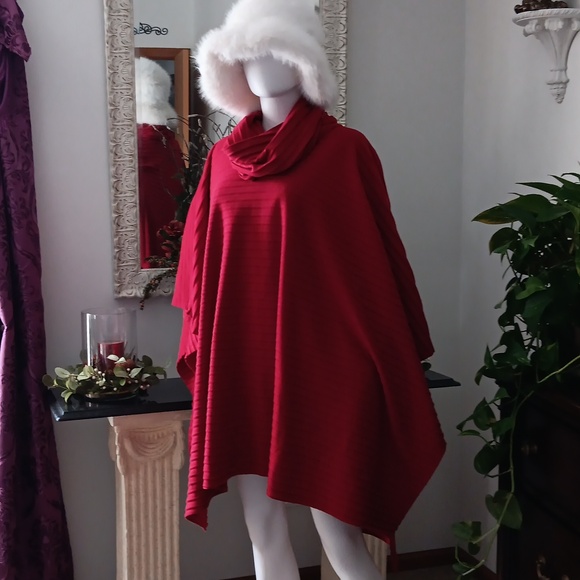 A LaModa Design- Red Ribbed Cowlneck Cape Size Lg - Picture 5 of 9